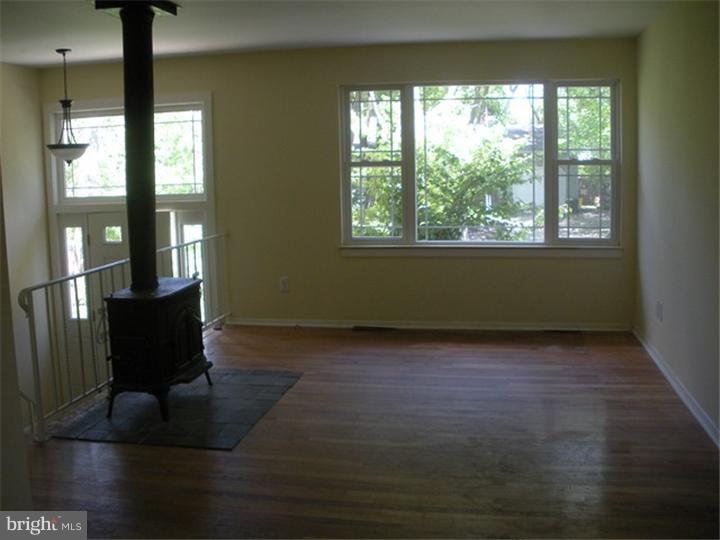 17 Chatham Road Gibbsboro, NJ 08026 - Photo 3 of 9 Gallery Image 3