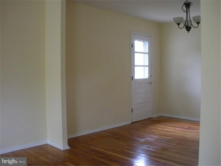 17 Chatham Road Gibbsboro, NJ 08026 - Photo 4 of 9 Gallery Image 4