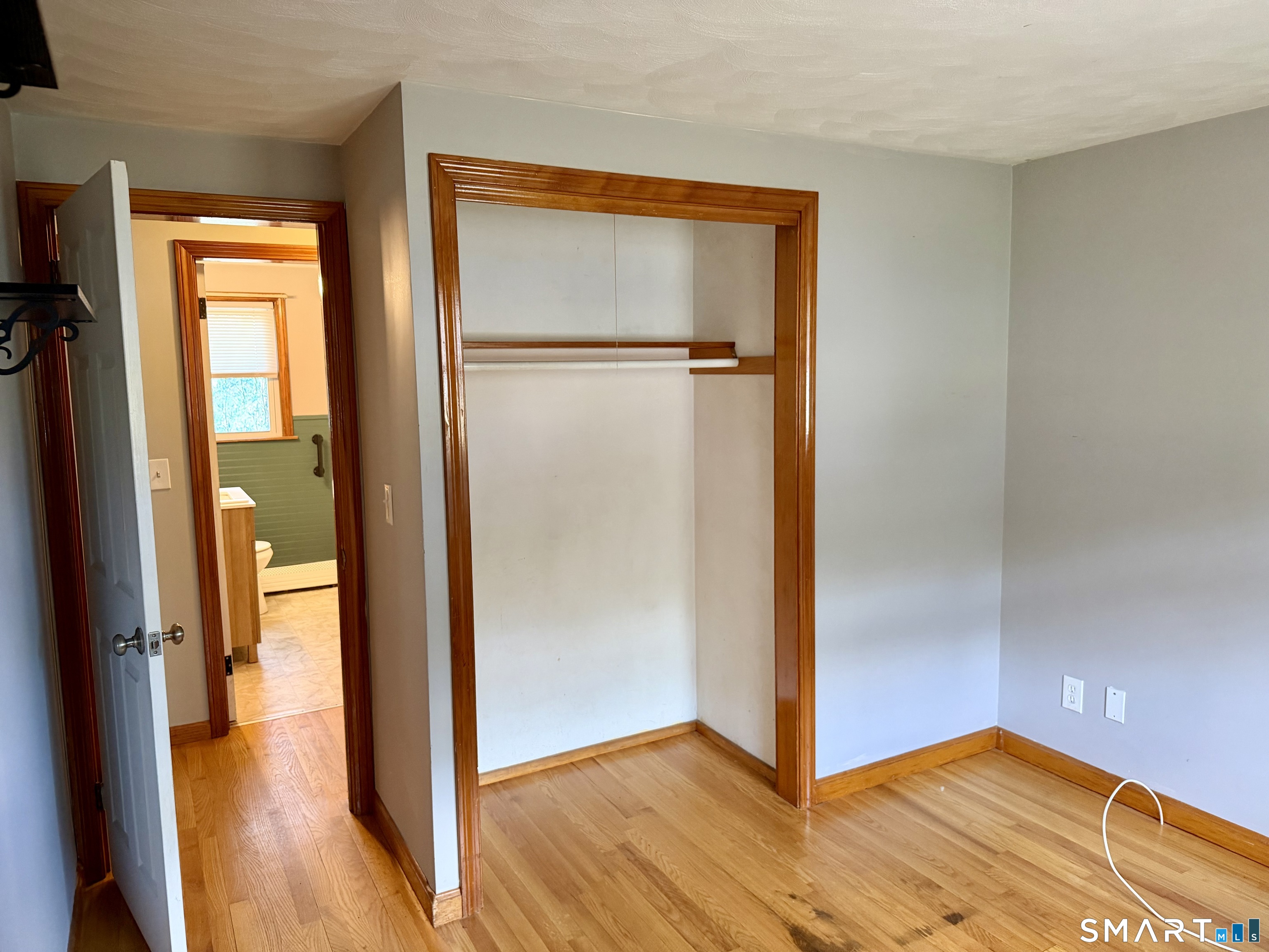 4 Betty Road Enfield, CT 06082 - Photo 21 of 30