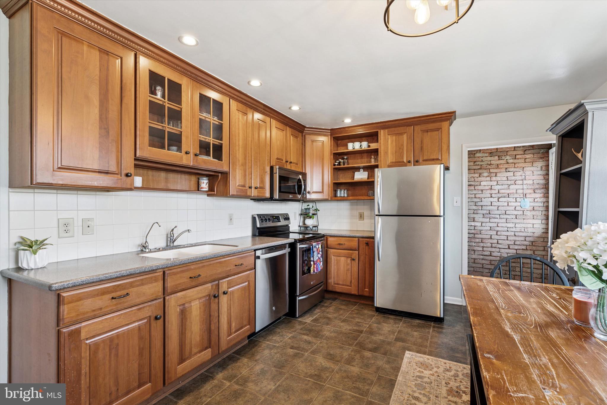 2780 Barndt Road Harleysville, PA 19438 - Photo 9 of 34 Gallery Image 9