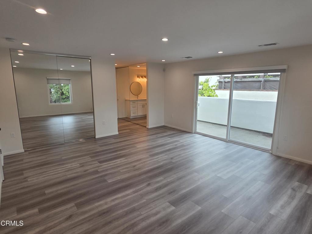 2915 Hopeton Road La Crescenta, CA 91214 - Photo 12 of 28 12 mast