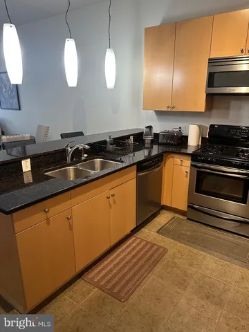 $995 | 1209 North Charles Street, Unit 209, Baltimore, MD 21201