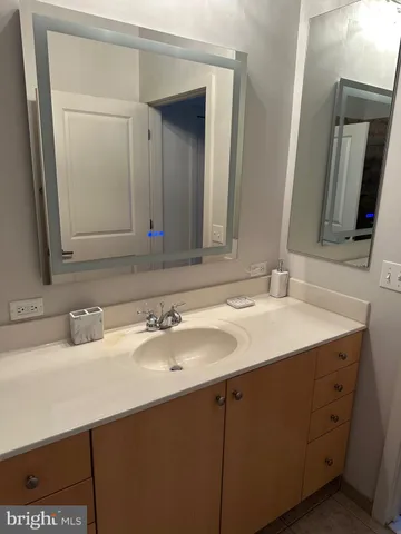 $995 | 1209 North Charles Street, Unit 209, Baltimore, MD 21201