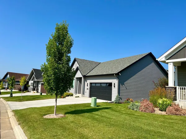 $512,000 | 2015 Erie Drive, Northfield, MN 55057