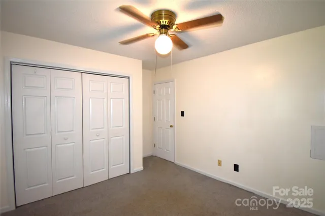 $256,000 | 1524 Belleview Drive Northeast, Conover, NC 28613