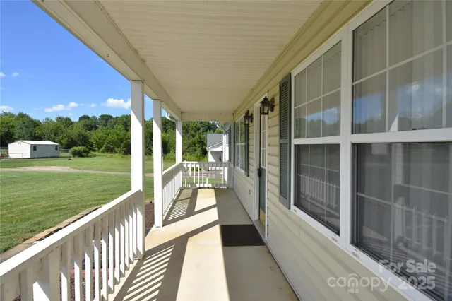 $256,000 | 1524 Belleview Drive Northeast, Conover, NC 28613