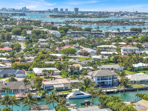 $3,275,000 | 1210 Bimini Lane, Singer Island, FL 33404