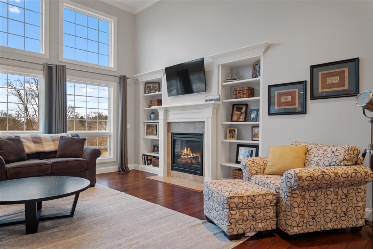 9439 Crossbow Drive Bloomington, IL 61705 - Photo 5 of 32