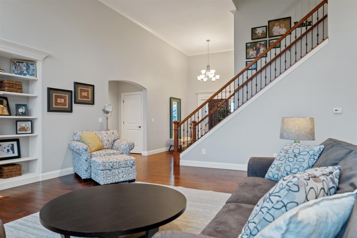 9439 Crossbow Drive Bloomington, IL 61705 - Photo 8 of 32