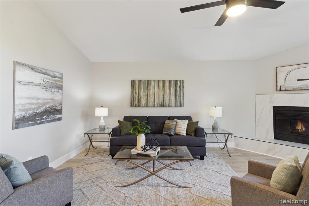 22300 River Ridge Trail Farmington Hills, MI 48335 - Photo 11 of 27