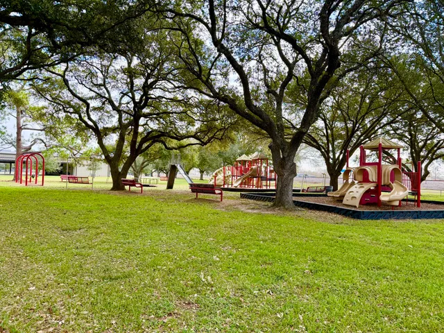 $130,000 | 9422 Galveston Street, Wallis, TX 77485