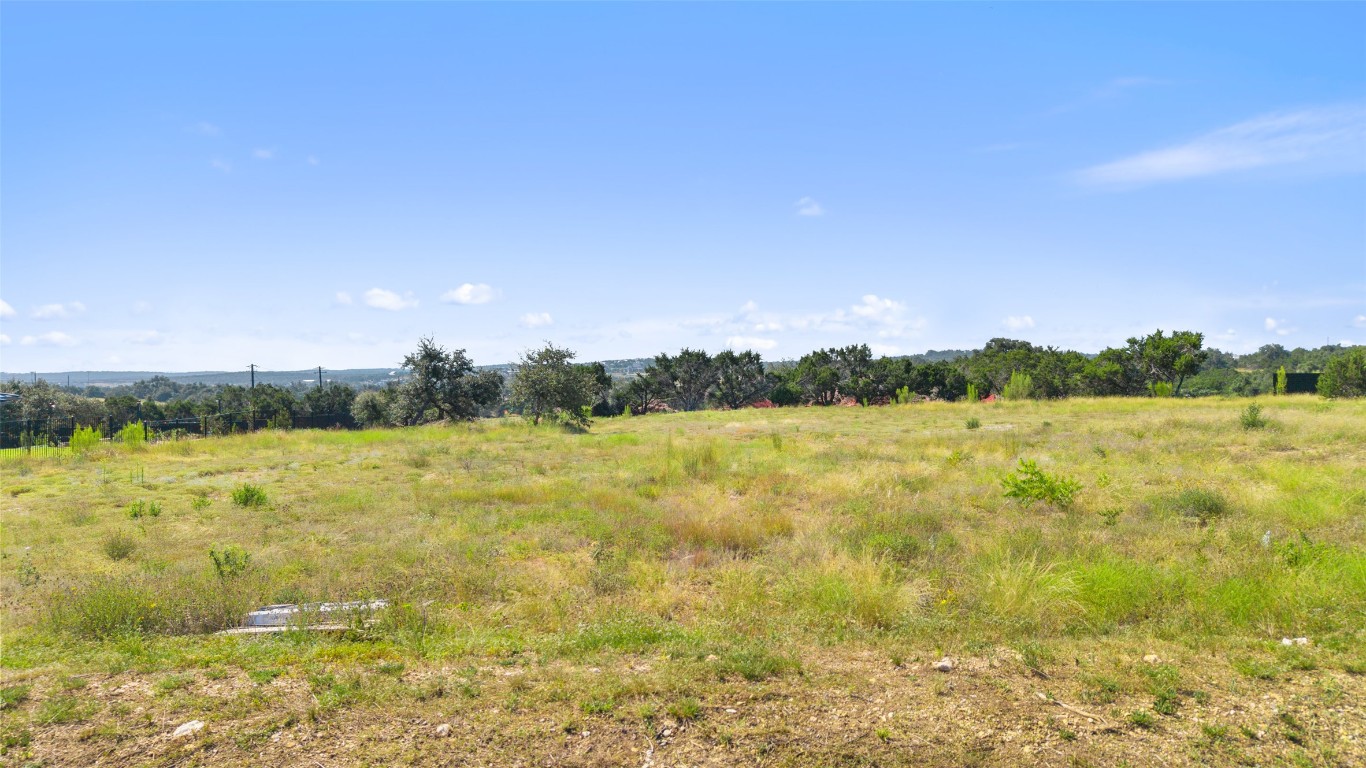 5913 Madrone Tree Lane Austin, TX 78738 - Photo 11 of 15