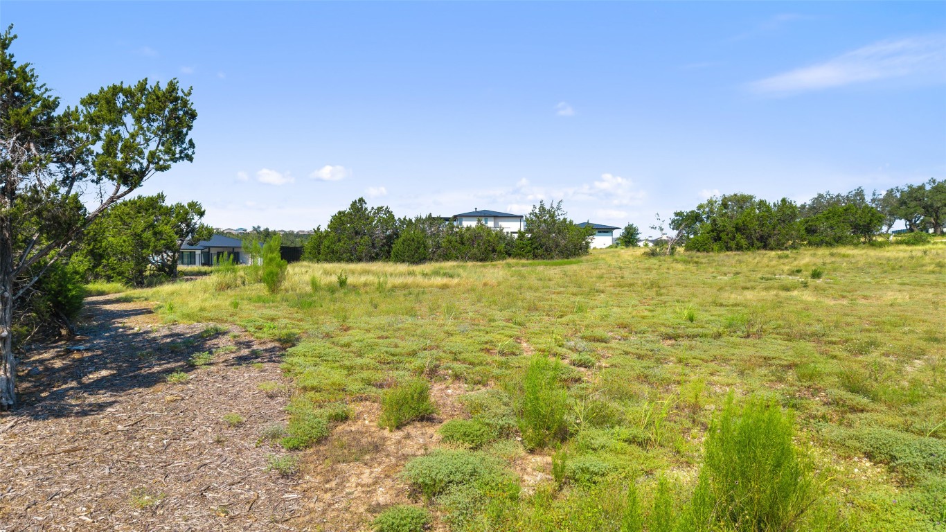 5913 Madrone Tree Lane Austin, TX 78738 - Photo 14 of 15