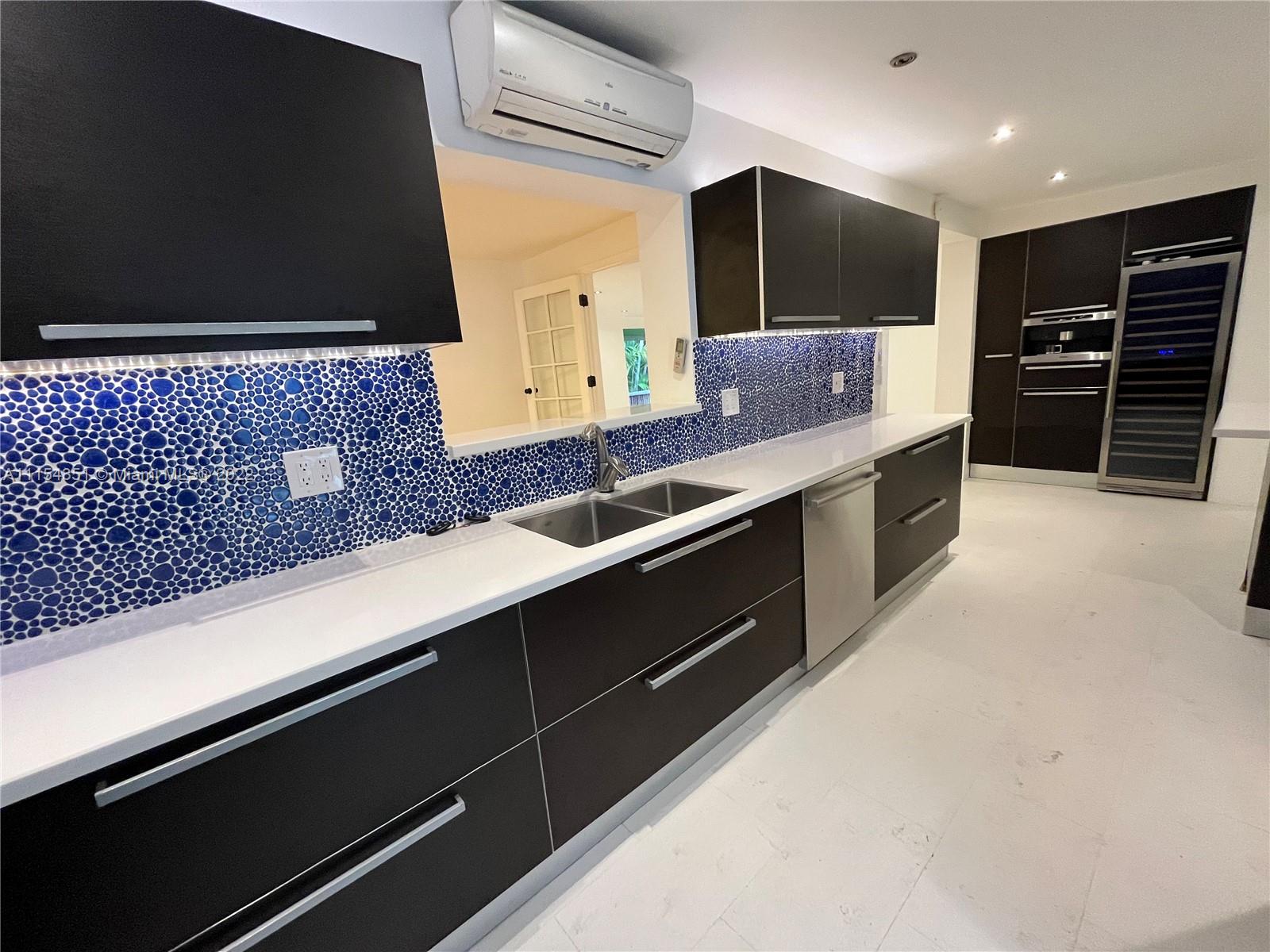 Biscayne Park Biscayne Park, FL 33161 - Photo 15 of 24