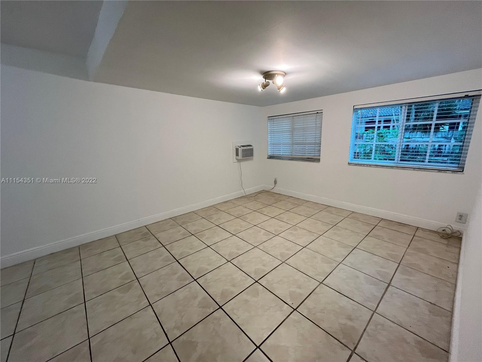 Biscayne Park Biscayne Park, FL 33161 - Photo 17 of 24