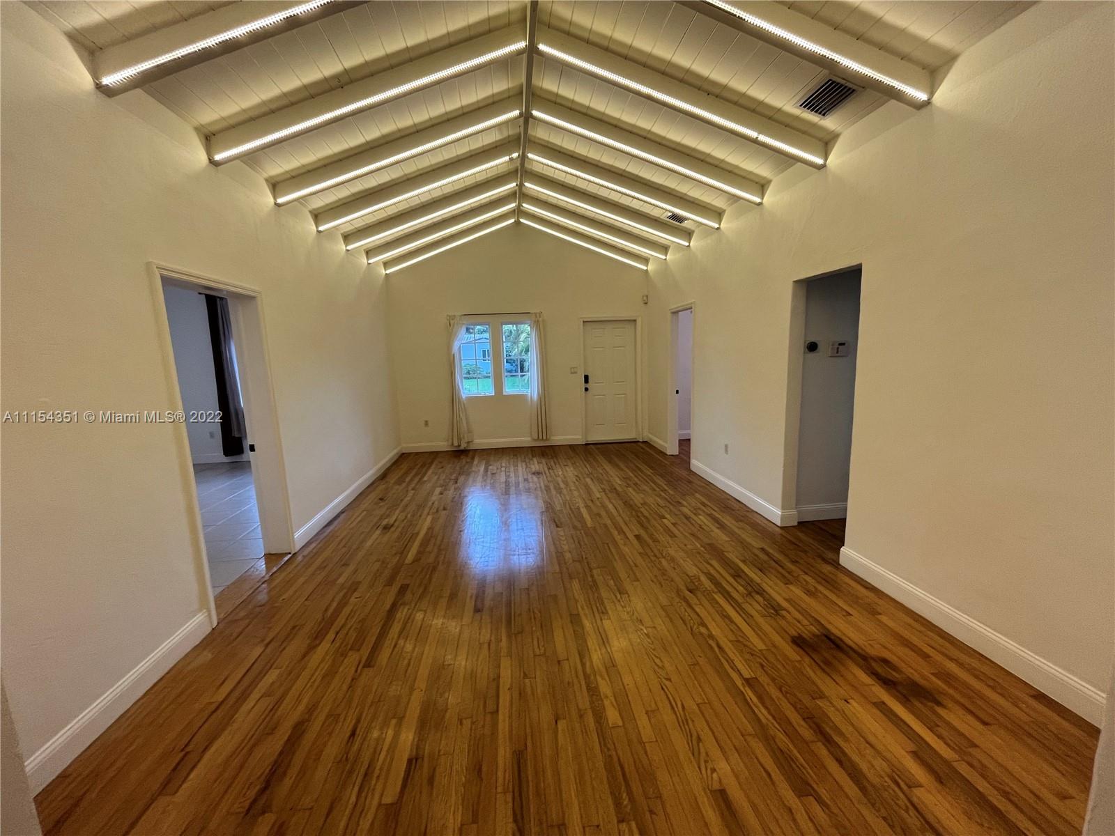 Biscayne Park Biscayne Park, FL 33161 - Photo 3 of 24