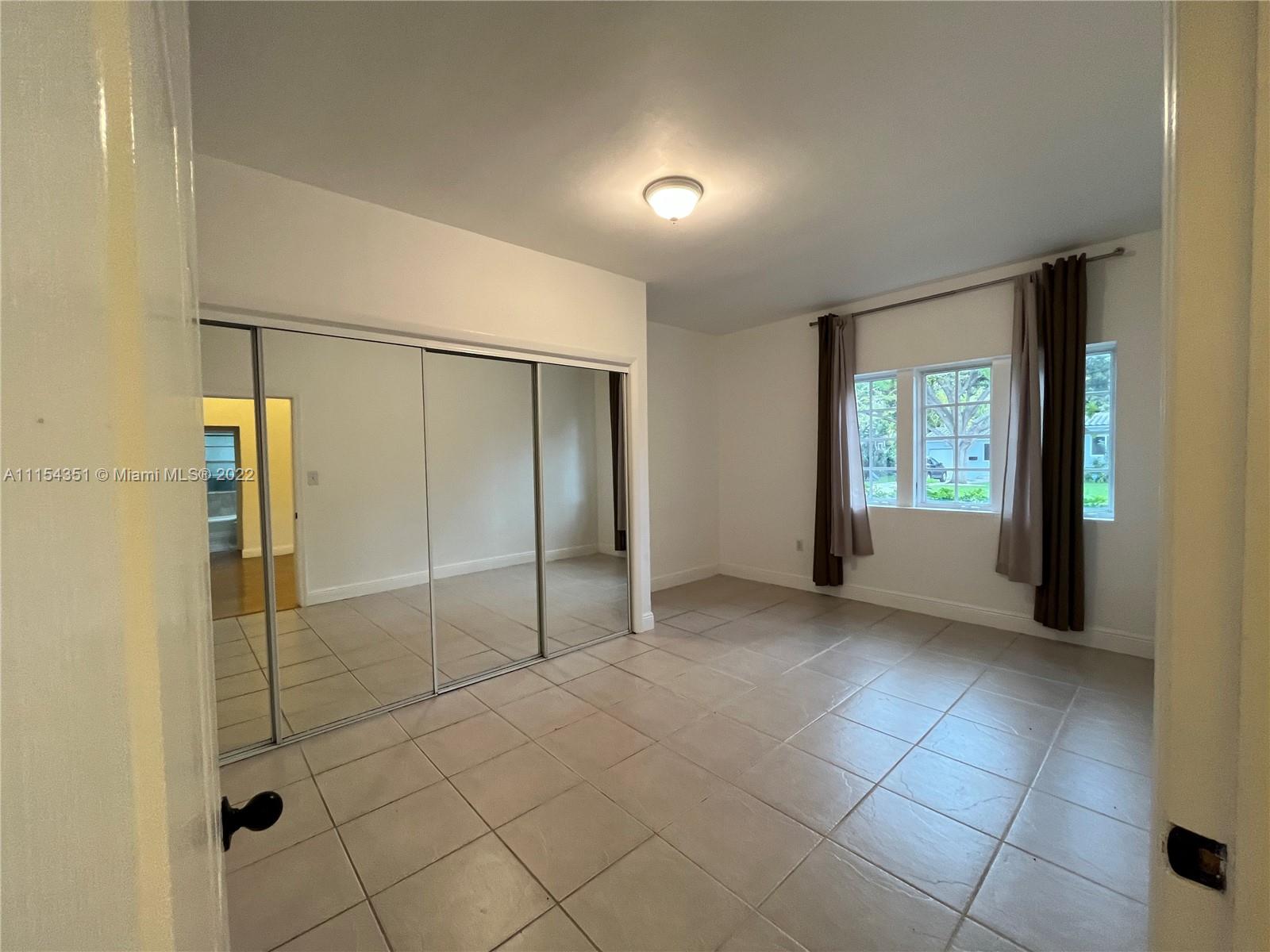 Biscayne Park Biscayne Park, FL 33161 - Photo 4 of 24