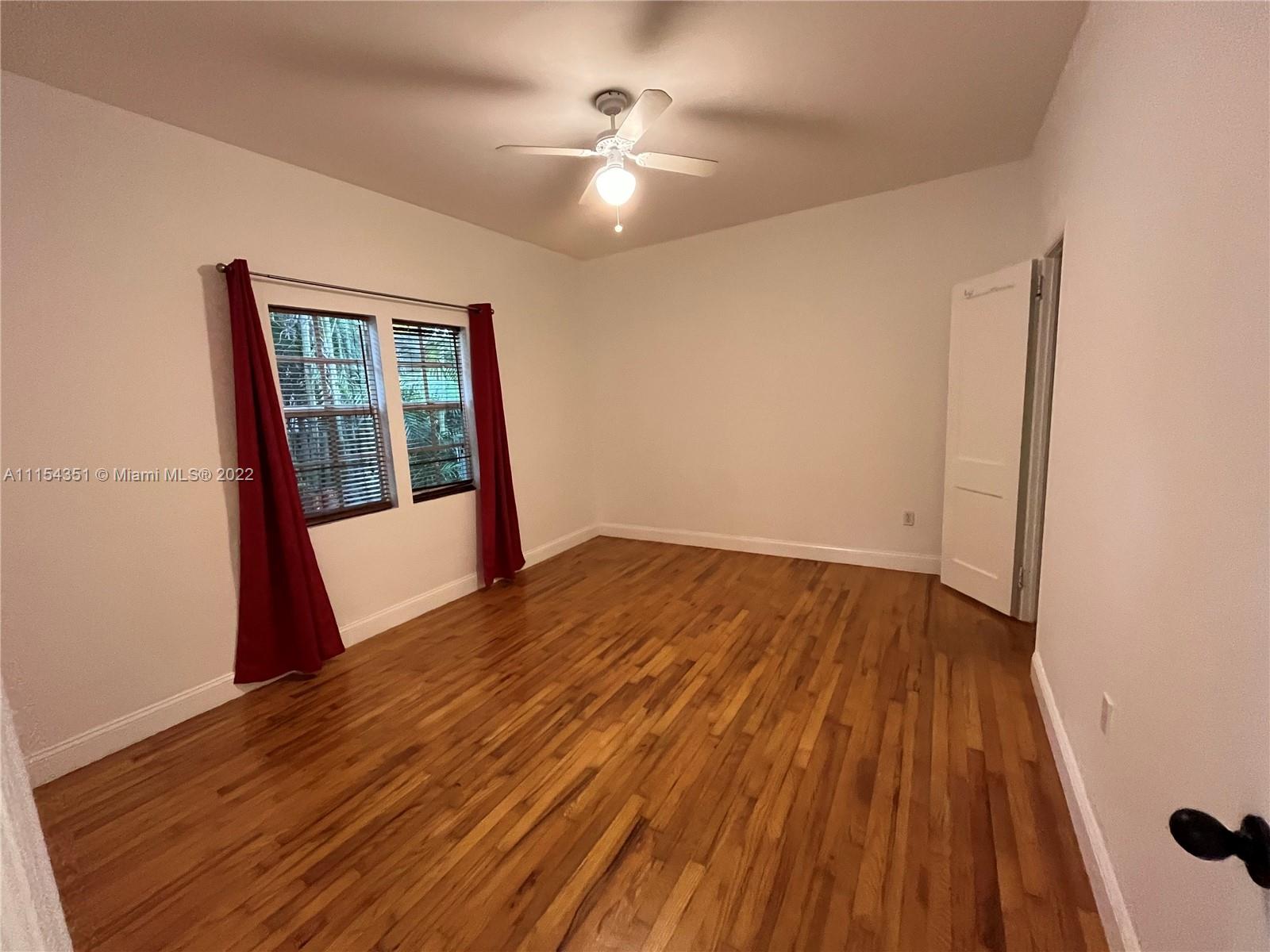 Biscayne Park Biscayne Park, FL 33161 - Photo 9 of 24