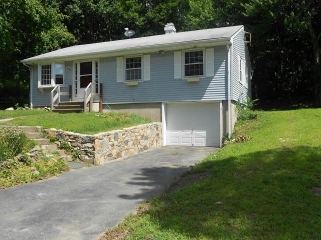 162 Red Robin Road Naugatuck, CT 06770 - Photo 1 of 1 Gallery Image 1