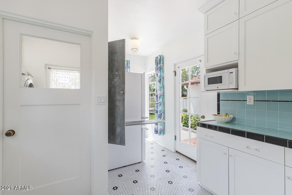509 West Coronado Road Phoenix, AZ 85003 - Photo 19 of 37 Kitchen
