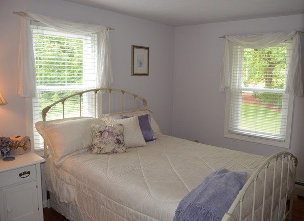 1549 Mammoth Road Dracut, MA 01826 - Photo 19 of 30 Gallery Image 19
