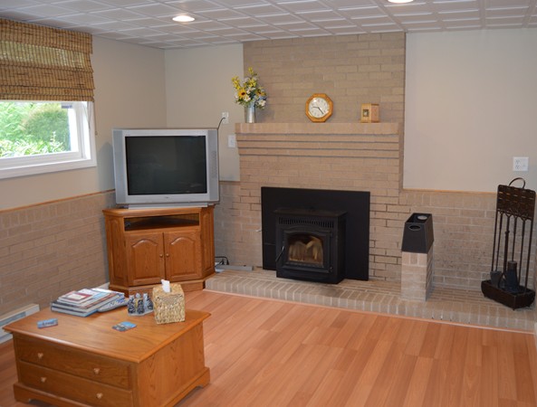 1549 Mammoth Road Dracut, MA 01826 - Photo 23 of 30 Gallery Image 23