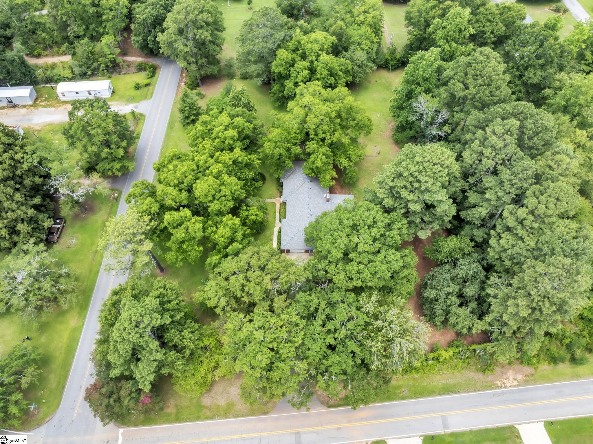 201 Calhoun Road Belton, SC 29627 - Photo 10 of 26