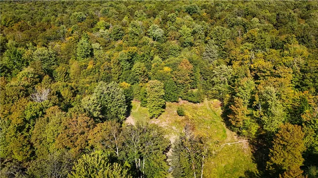 $89,900 | Tamblin Ridge, Bernhards Bay, NY 13028