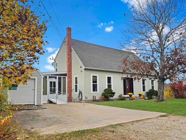 $499,000 | 19 Silver Hill Drive, Epsom, NH 03234