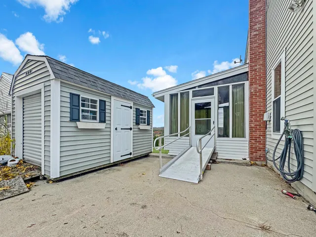 $499,000 | 19 Silver Hill Drive, Epsom, NH 03234