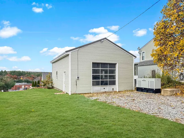 $499,000 | 19 Silver Hill Drive, Epsom, NH 03234