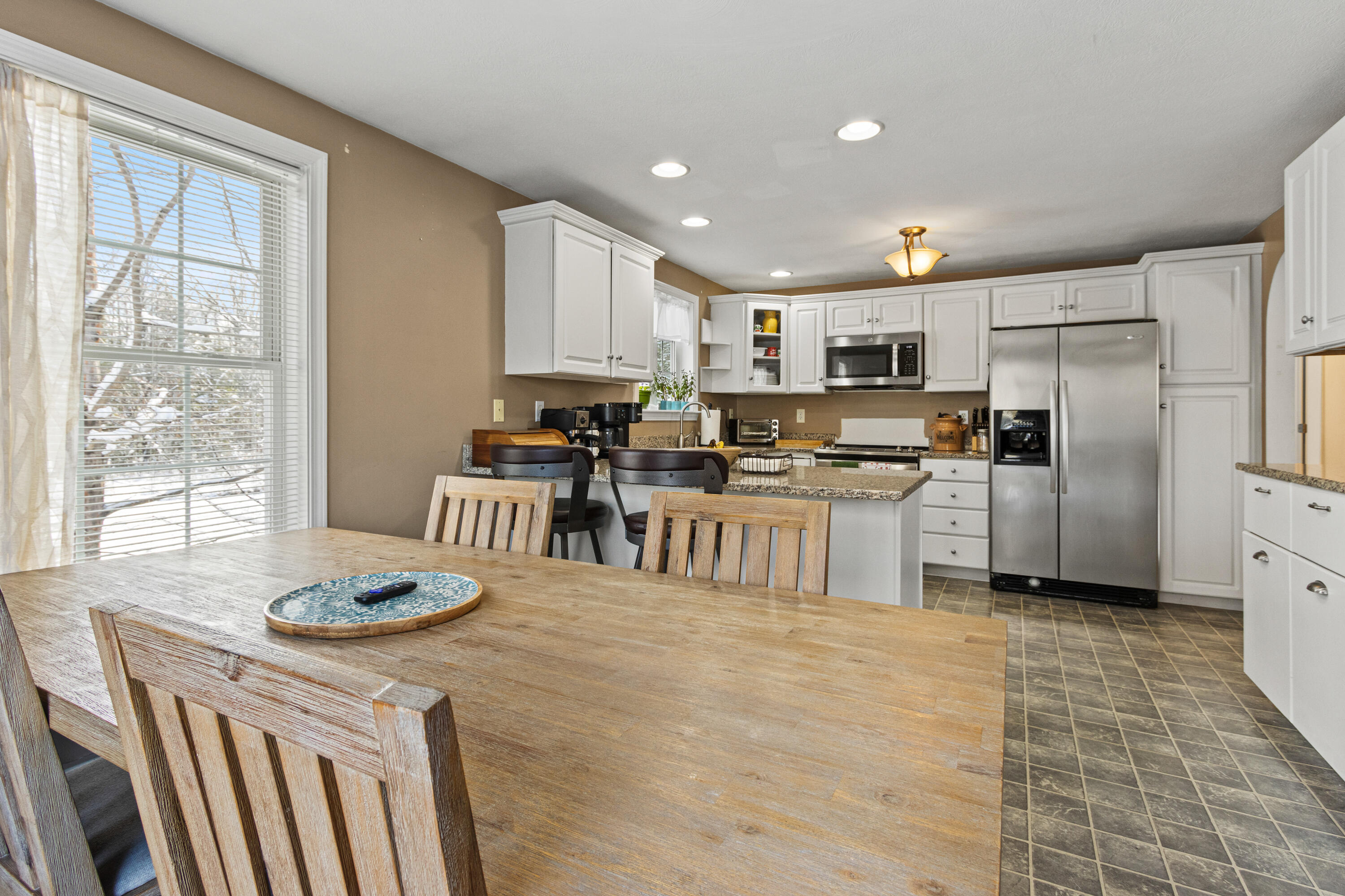 8 Oakland Street Saco, ME 04072 - Photo 11 of 43 011