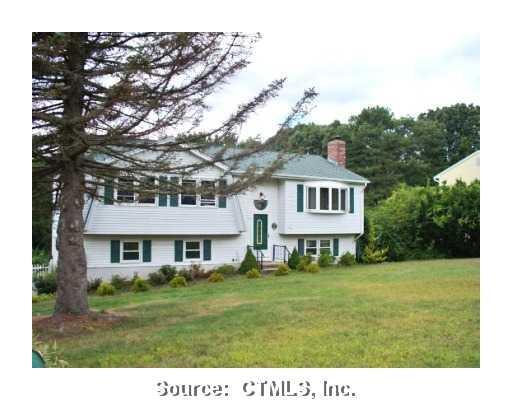 14 Robin Hill Road Waterford, CT 06385 - Photo 1 of 1 Exterior Front.