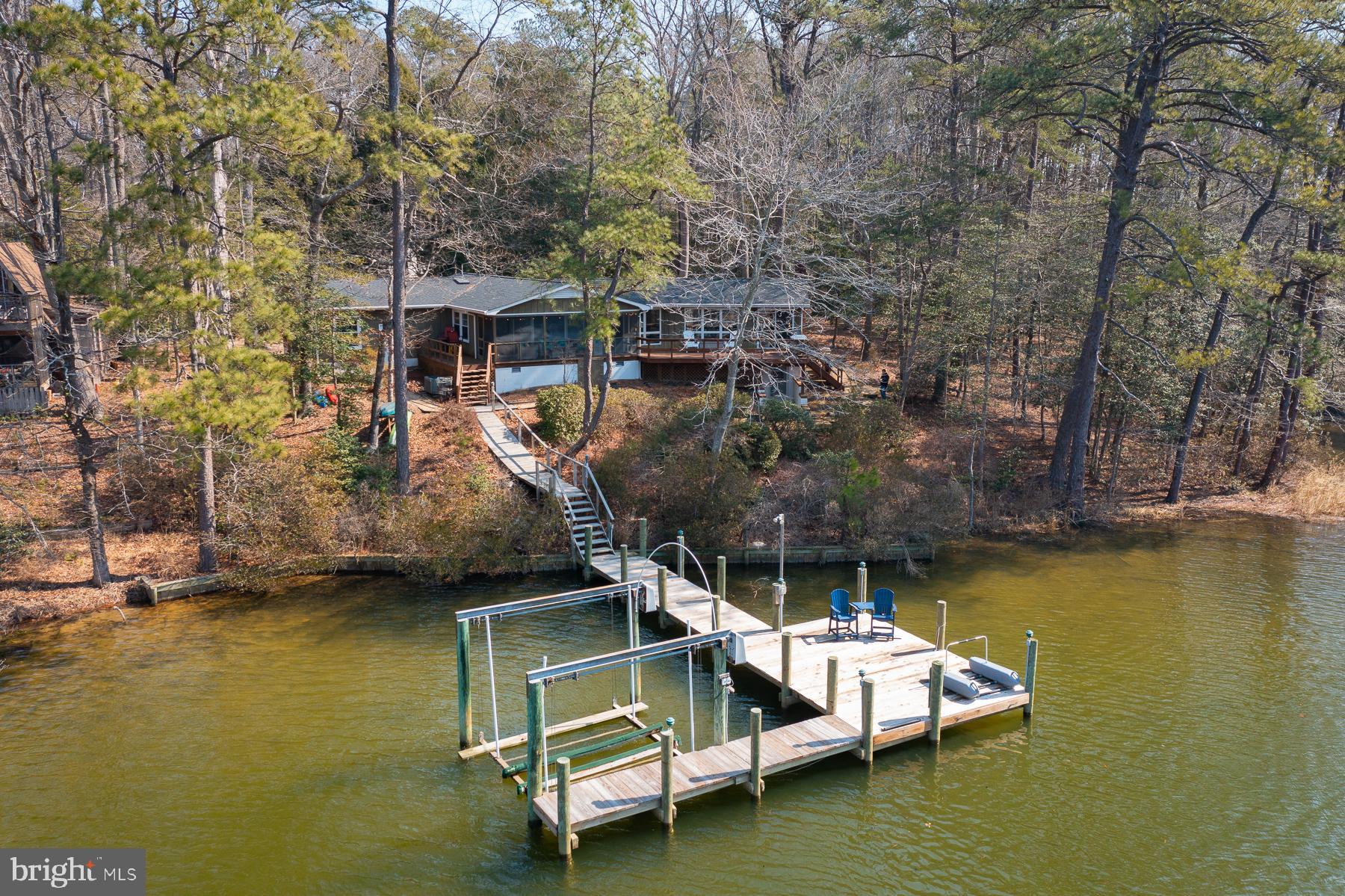 57 Swann Court Reedville, VA 22539 - Photo 2 of 42