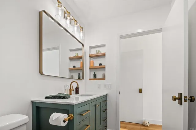 $2,700 | 334 South Myers Street, Unit 1, Oceanside, CA 92054