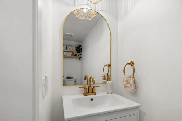 $2,700 | 334 South Myers Street, Unit 1, Oceanside, CA 92054