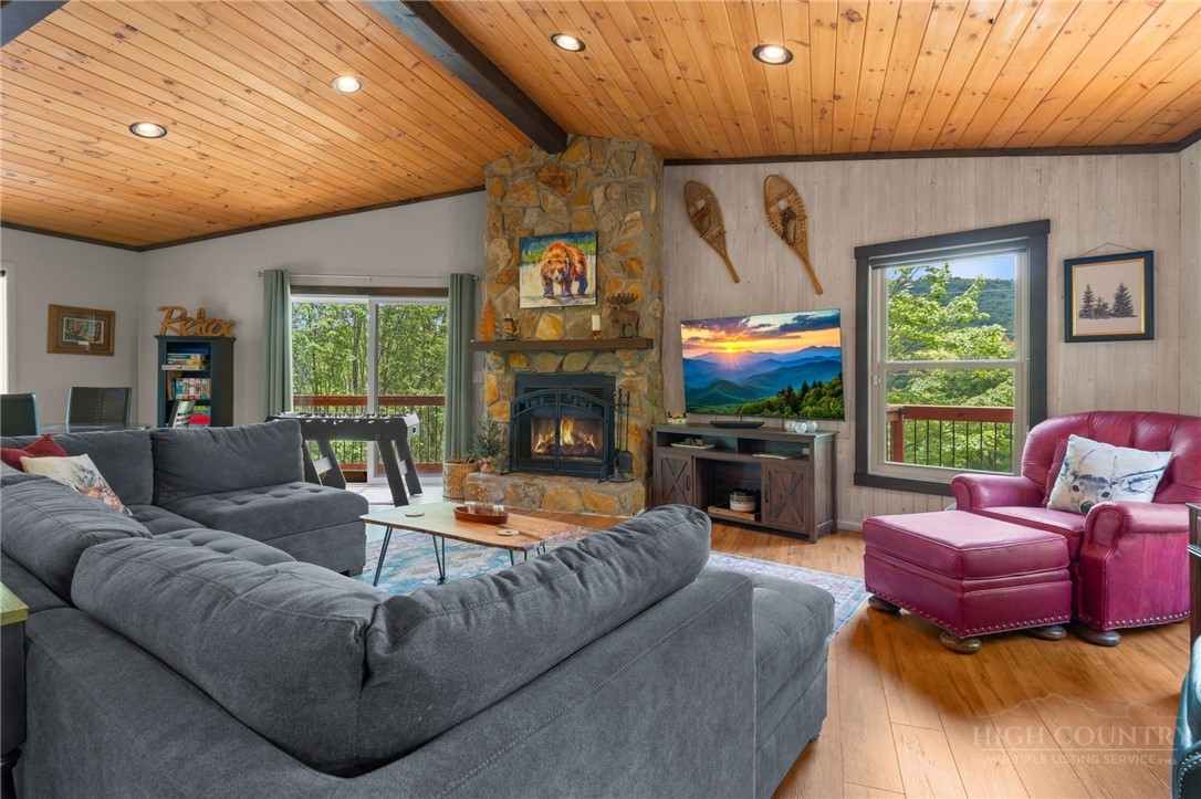 106 Upper Grouse Ridge Road Beech Mountain, NC 28604 - Photo 8 of 27