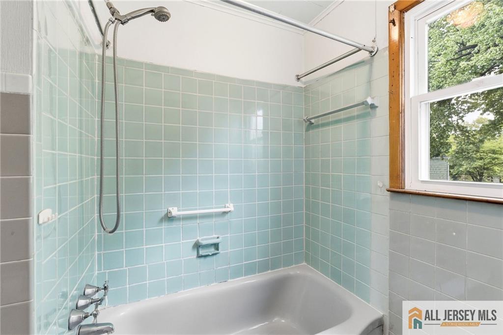 2 Moryan Road Edison, NJ 08817 - Photo 32 of 41