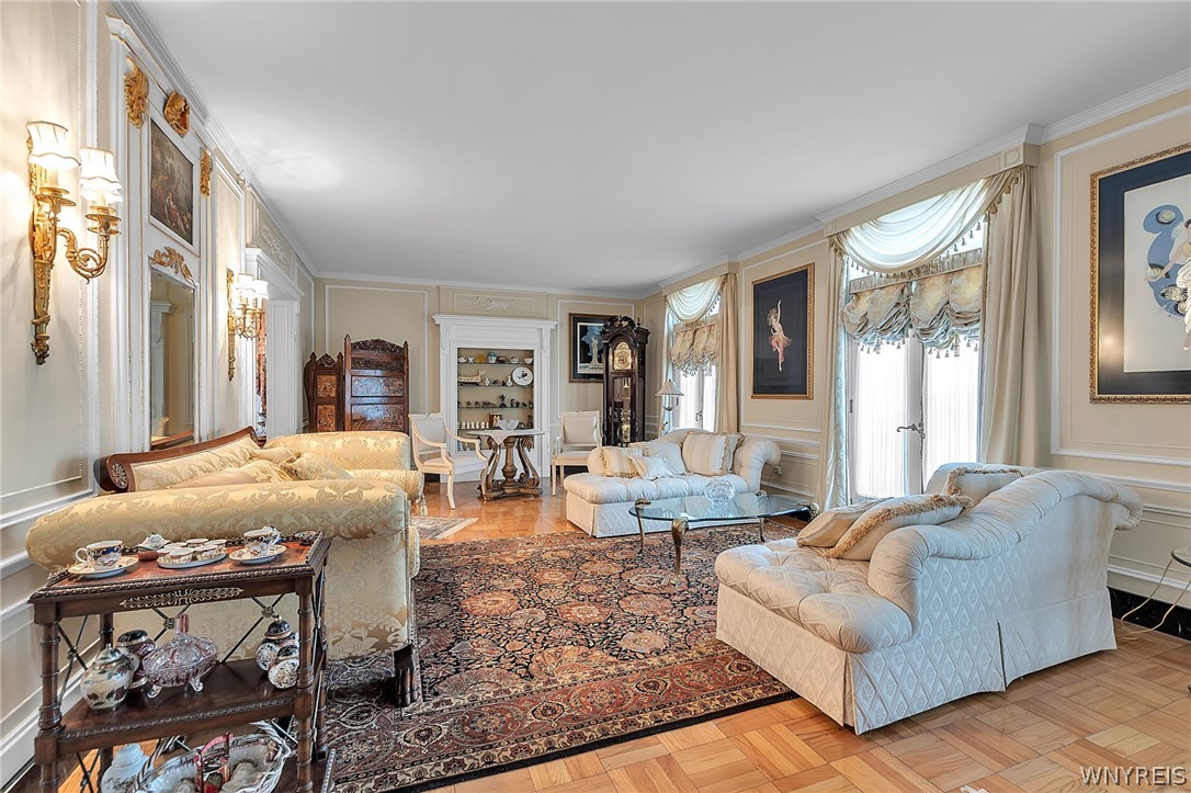 75 Nottingham Terrace Buffalo, NY 14216 - Photo 5 of 42