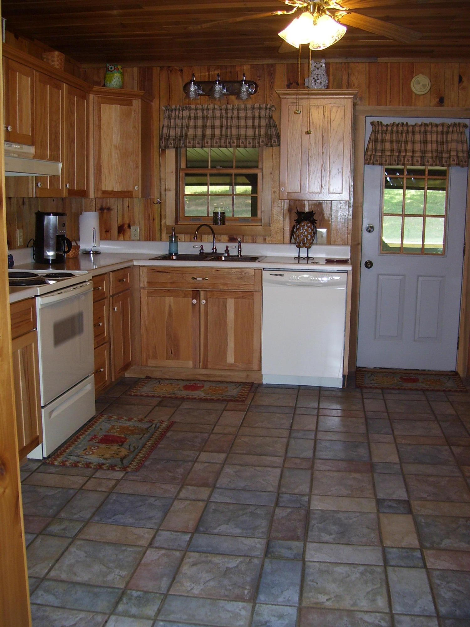 833 Stiner Road Sharps Chapel, TN 37866 - Photo 15 of 38 Kitchen