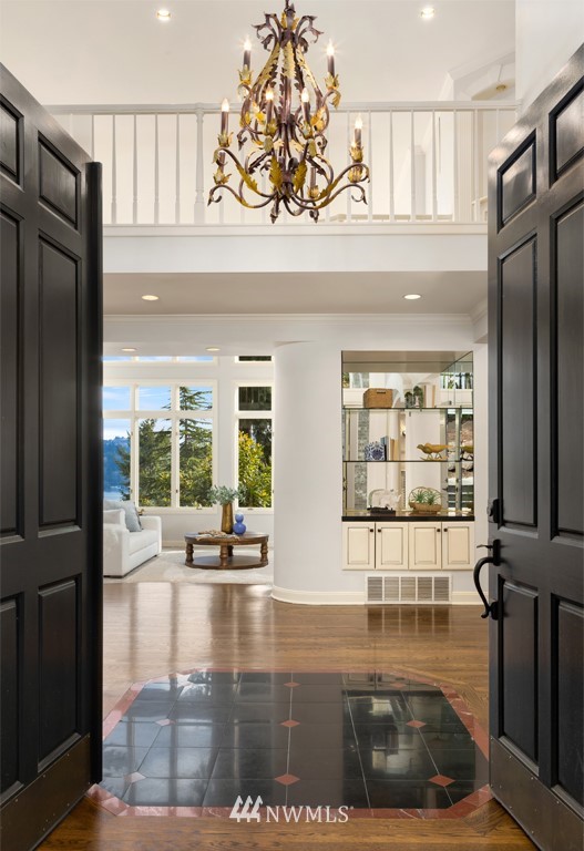 5648 East Mercer Way Mercer Island, WA 98040 - Photo 4 of 26 a view of a living room and entry way