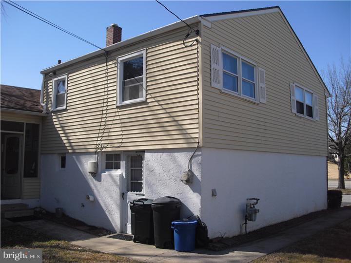 255 Lawrence Road Broomall, PA 19008 - Photo 13 of 18