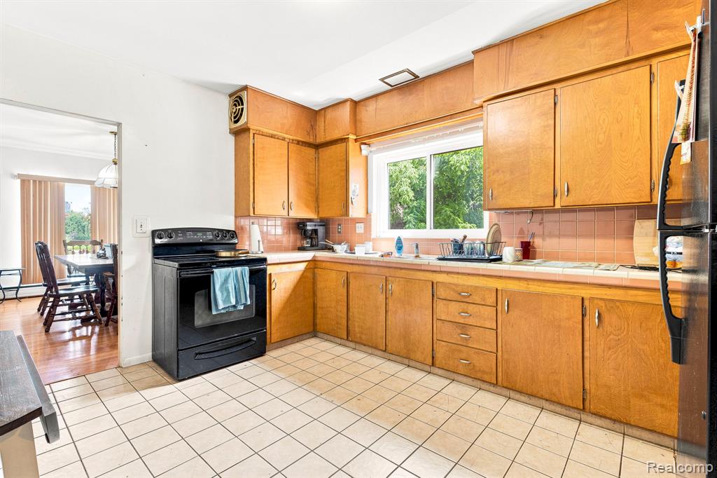 9735 Dolan Road Columbus, MI 48063 - Photo 26 of 63 Gallery Image 26