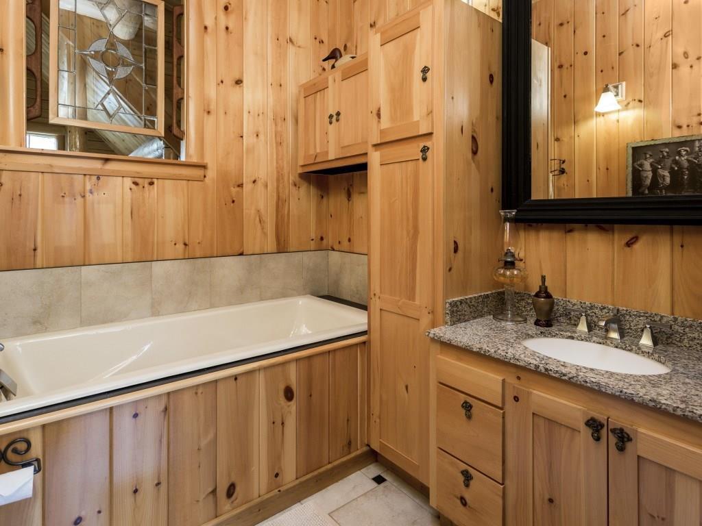 61 Breakneck Ridge Road Boothbay, ME 04571 - Photo 17 of 24 The second floor bathroom with...