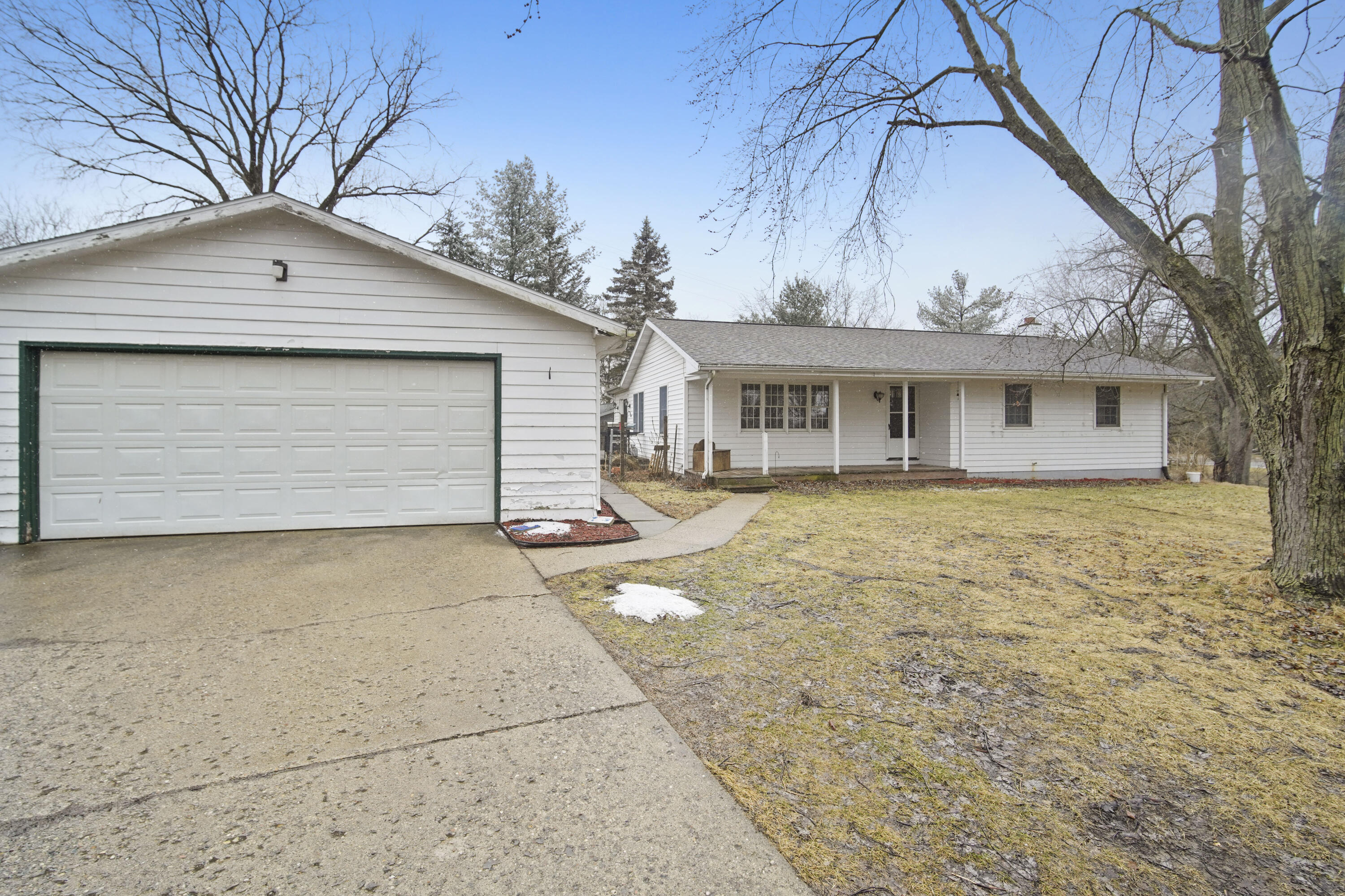 6005 Moon Lake Road Jackson, MI 49201 - Photo 3 of 45 DSC02026