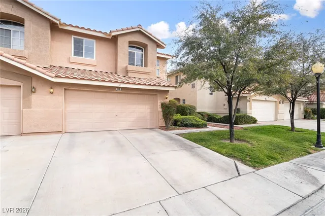 $2,200 | 130 Broken Rock Drive, Henderson, NV 89074
