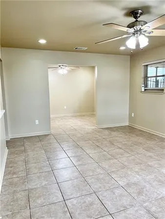 $1,900 | 342 West Robert E Lee Boulevard, New Orleans, LA 70124