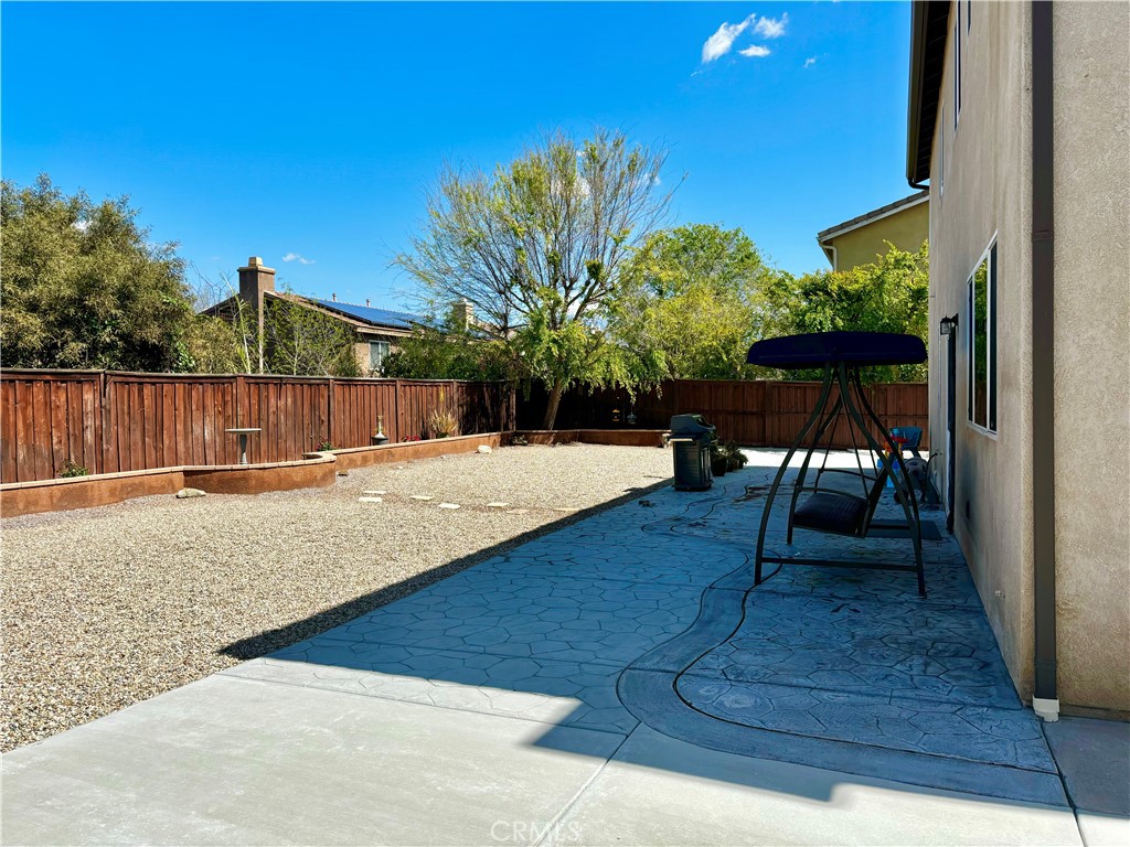 1005 Garrett Way San Jacinto, CA 92583 - Photo 11 of 29 a view of a backyard