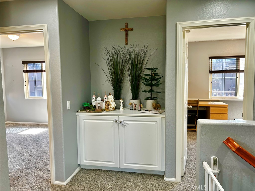 1005 Garrett Way San Jacinto, CA 92583 - Photo 29 of 29 a view of living room with furniture and a potted plant
