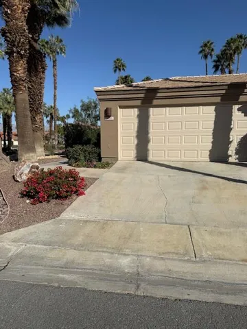 $3,200 | 38540 Lobelia Circle, Palm Desert, CA 92211